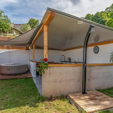 Awesome In With House A Panoramic View